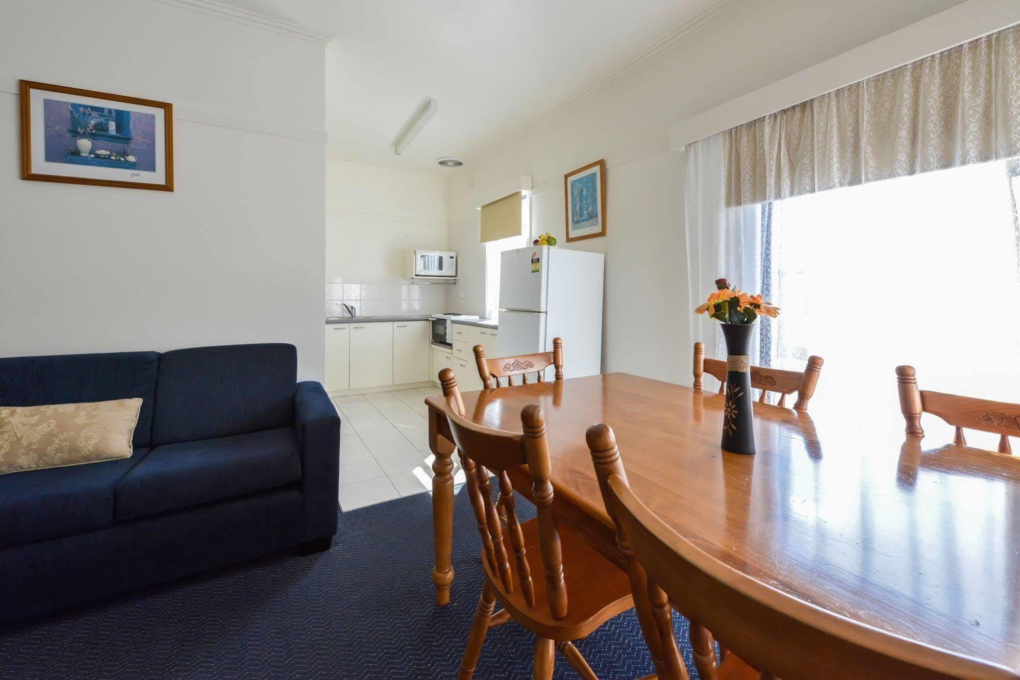Heyfield Motel And Apartments Lakes Entrance Exterior foto
